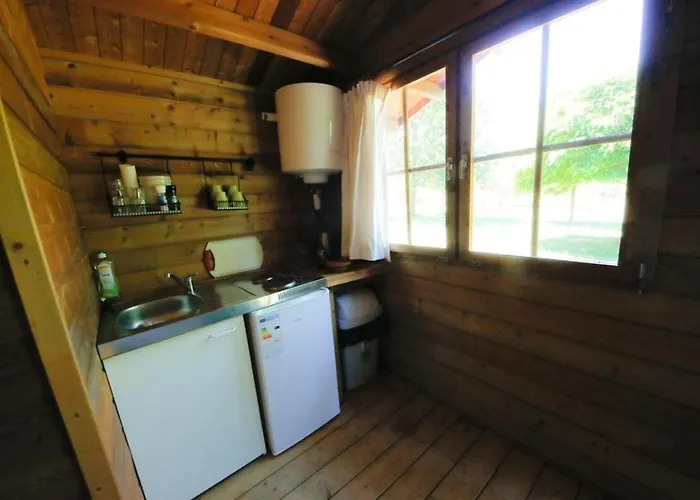 Campsite Domaine La Faix, La Cigogne